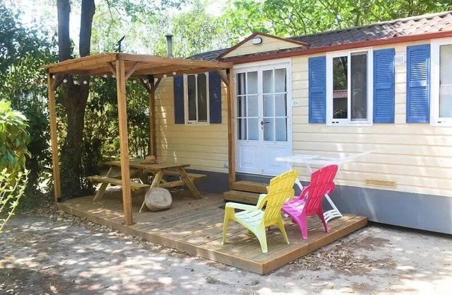 Mobile-Home COTTAGE 4 to 5 persons - 4 pers. included in the price