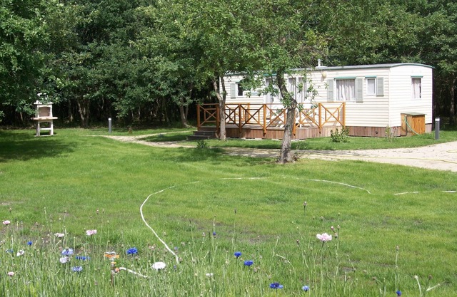 MOBILHOME IN A QUIET LITTLE CORNER