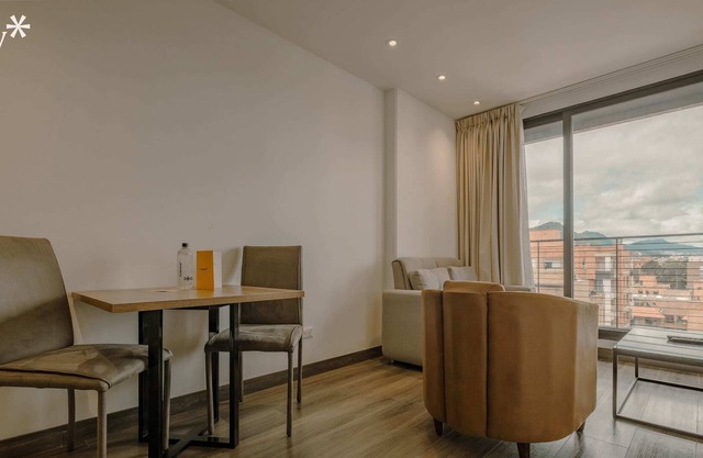 Modern 1BR in Luxury Building with Terrace in Chico