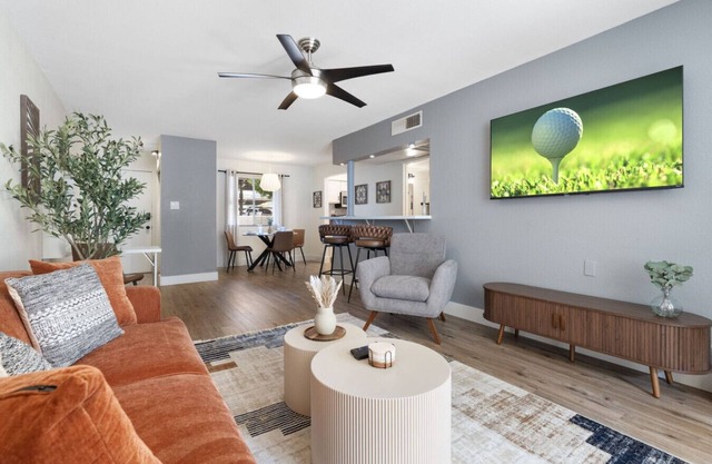 Modern 1BR in Old Town | Heated Pool Access