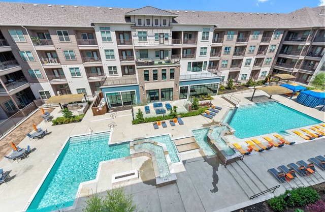 Modern 1BR near TPC Golf/WiFi included