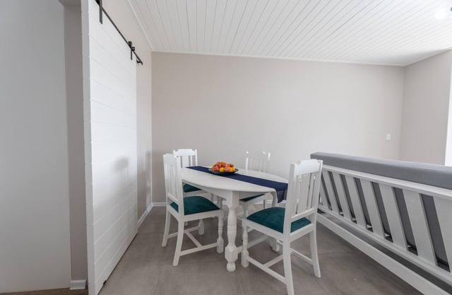 Modern 2-Bedroom Apartment with Stunning Sea Views – Steps from the Beach