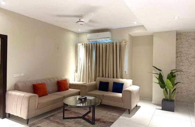 Modern 2-Bedroom Apartment – Perfect for 5 Guests
