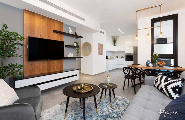 Modern 2 BR near Shouk Hacarmel by HolyGuest