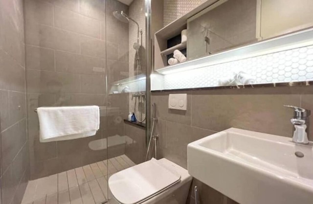 Modern 2BR Apartment @ Lucentia.