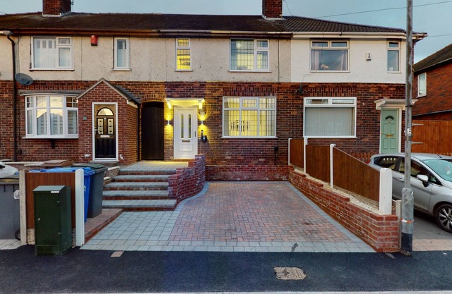 Modern 3 Bed house. 8 miles from Alton Towers.