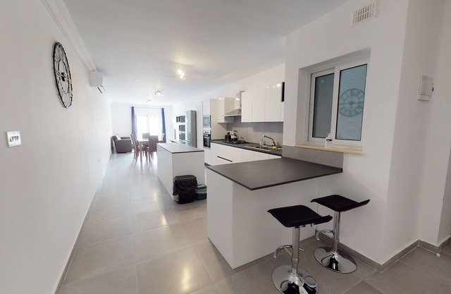 Modern 3-bedroom apartment Pieta