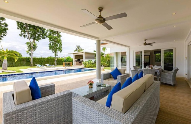 Modern 3 Bedroom Pool Villa! (MP22)
