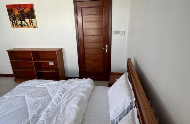 Modern 3 Bedroom Villa - Walking Distance to Beach and City Life