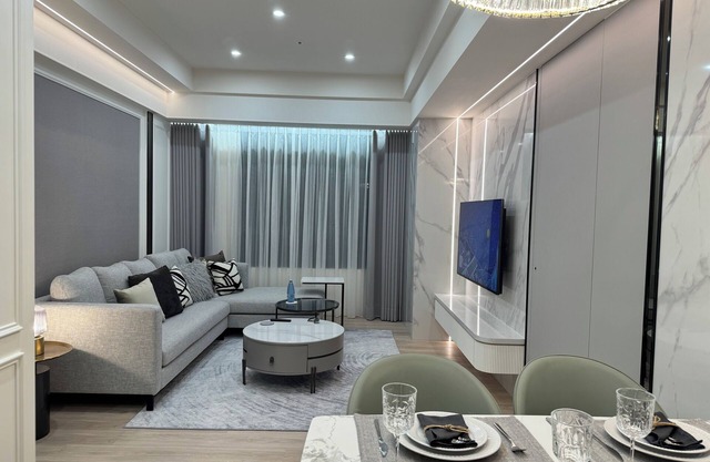 Modern 3BR/2BA High Floor Apartment w/AC & Wi-Fi near Kaohsiung Art Museum