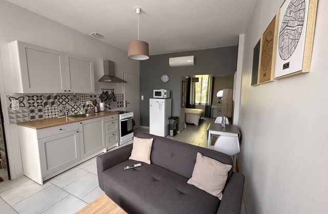 Modern and comfortable furnished apartment in Contrexéville in a green setting