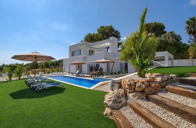Modern and comfortable villa in Javea, Costa Blanca, Spain with private pool for 6 persons