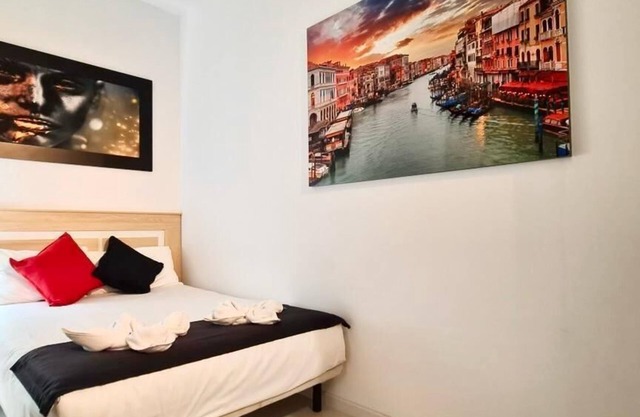 Modern and luminous studio in Sanchinarro