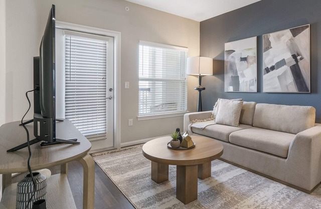 Modern Apartment in Prime Location (ID8830X56)