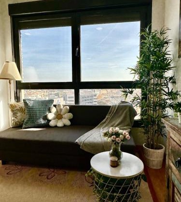 Modern apartment Near city center, Airport, Metro