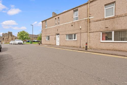 Modern Bannockburn Guest House - Ensuite Rooms Only