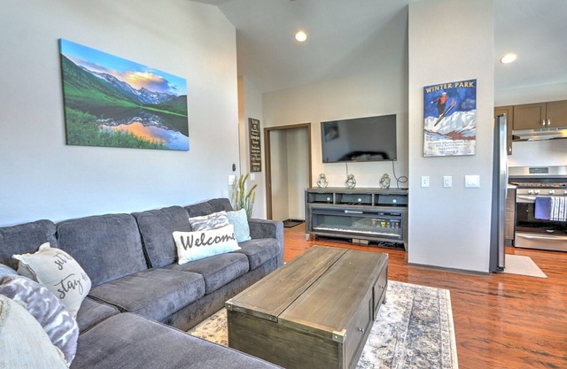 Modern Barn Apartment w/Fireplace & Grill, MTN Views, Near Town, 6 mi. to Skiing