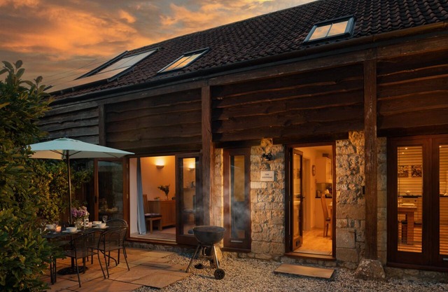Modern barn close to Sherborne