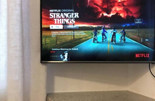 Modern City Center Apartment