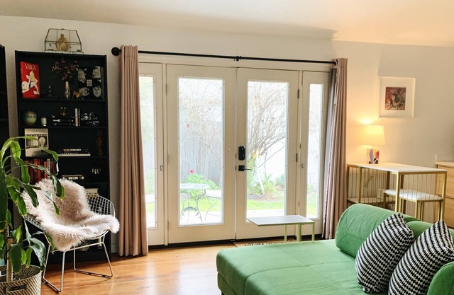 Modern Cottage Hideaway detached guesthouse in a quaint walkable neighborhood.