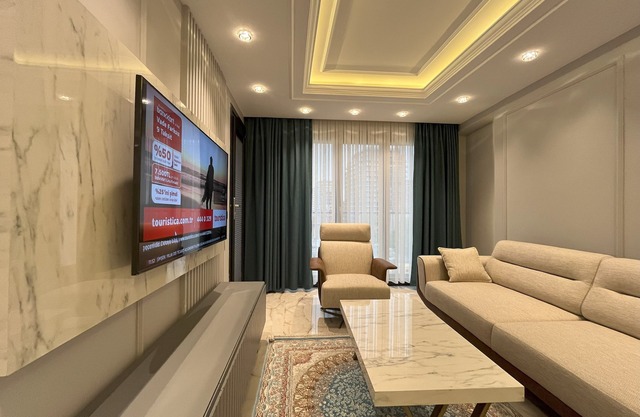 Modern Cozy Flat next to ISTANBUL Fisekhane & Marmaray