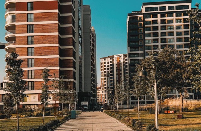 Modern Cozy Two Bedroom Fully Furnished Apartment
