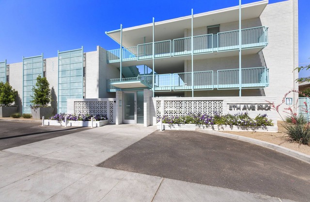 Modern Designer Studio with Pool