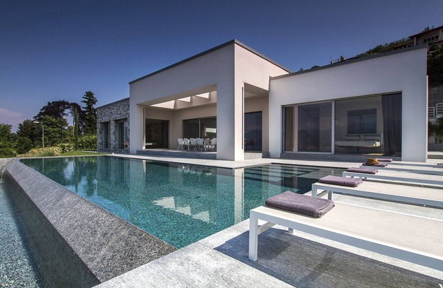 Modern Designer Villa With Pool And Magnificent Lake Views! - Villa Camilla