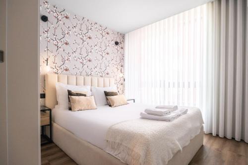 Modern Escape next to the Metro Station