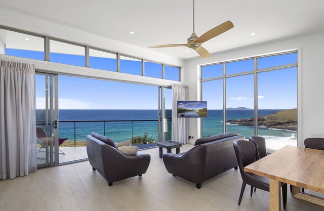 Modern Family Home With Breathtaking Ocean Views!
