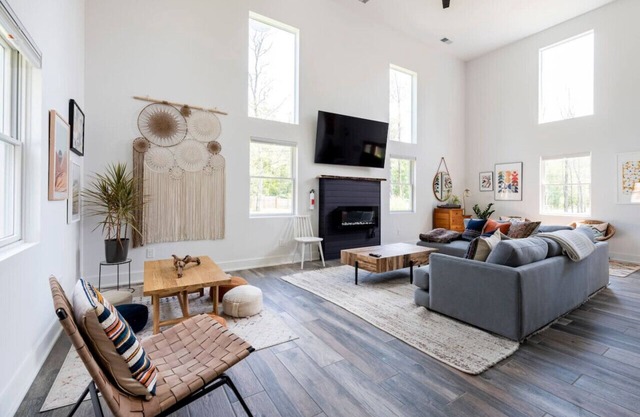 Modern Farmhouse Sauna Private Pond Hiking