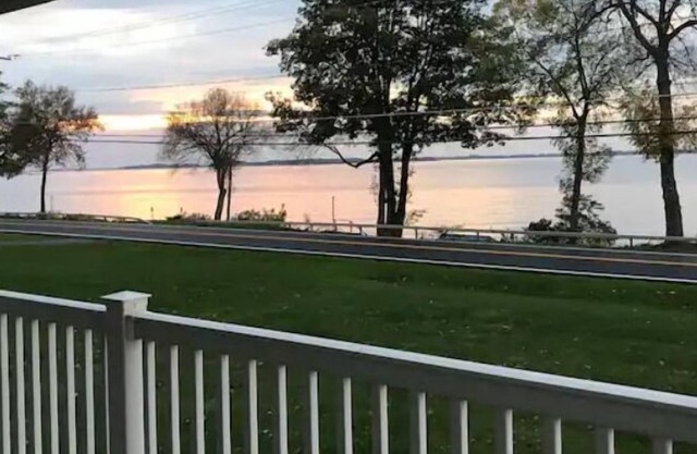 Modern Home, Beautiful St. Lawrence River View