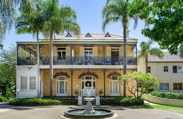 Modern Inner-West Apartment with On-site Pool