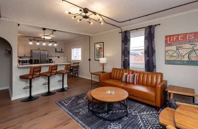 Modern Loft in Valley Junction!