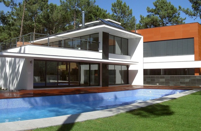 Modern Luxurious Villa With A Magnificent Sumptuous Pool