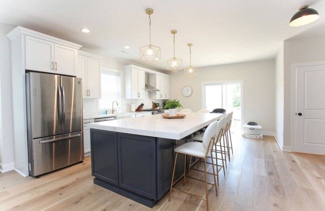 Modern Luxury 4 Bedroom Home, Steps from Park