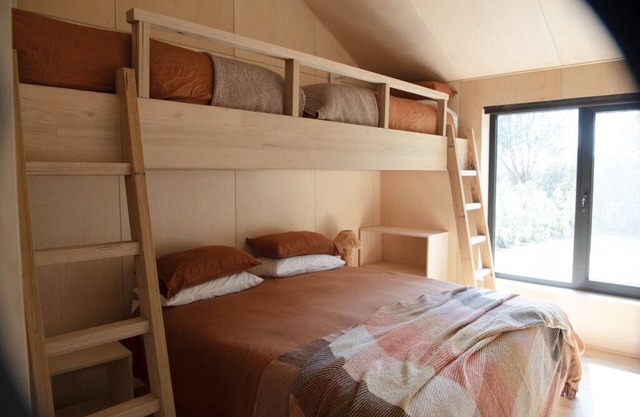 Modern Luxury Farm stay at the Gardeners Shed Mansfield