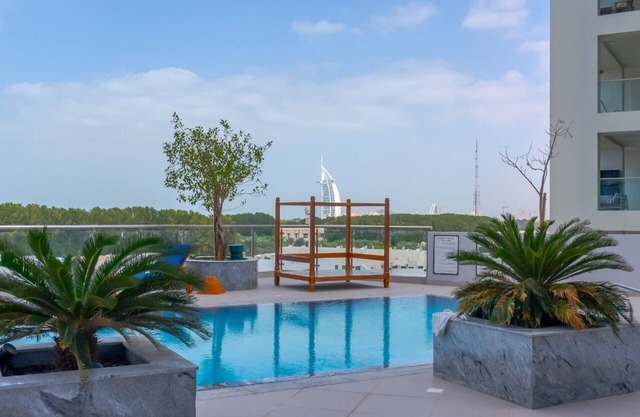 Modern Luxury Flat With Fast Wi-Fi (50Mbps) & Free Parking