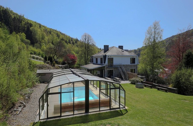 Modern Mansion in Vielsalm with Sauna and Private Pool