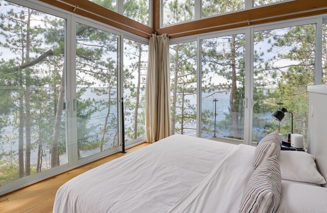 Modern Muskoka! Sunsets And Views! Executive Luxury, Glass House! S/W views