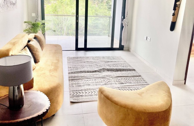 Modern nearby beach apartment