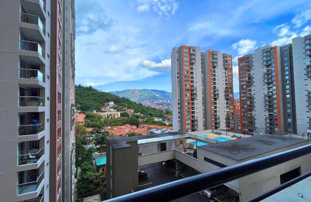 Modern quiet place near everything you need