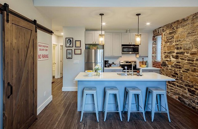 Modern Rustic Flat in the heart of Kingston