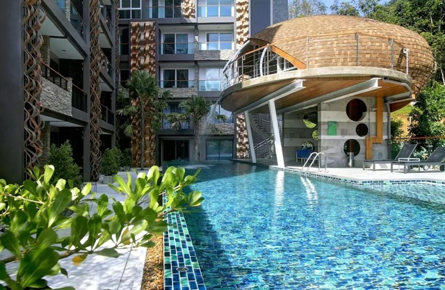 Modern Studio Apartment @ Patong