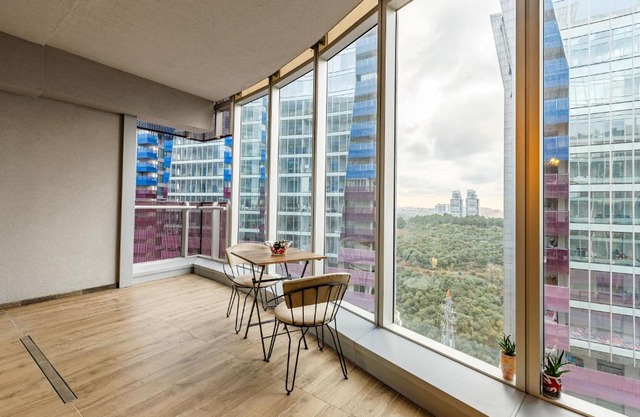 Modern Studio Apartment with Fascinating City View in Sariyer