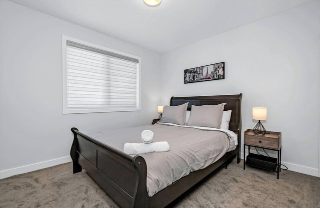 Modern Townhouse for Families | Game Room, 2 Parking Spots, 20 Min to Downtown