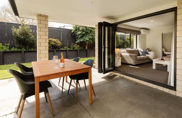 Modern Townhouse in Strandon