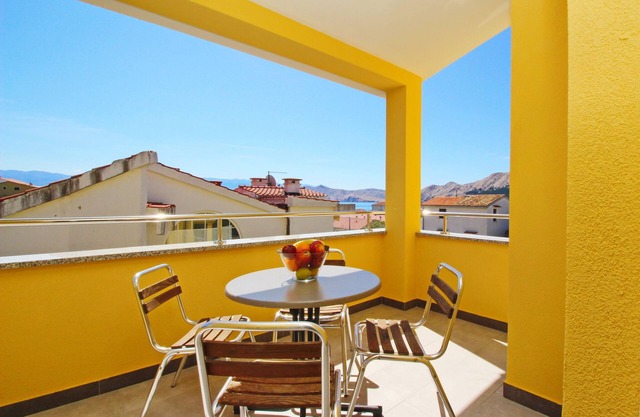 Modern two bedroom apartment with balcony Brnic nr.8