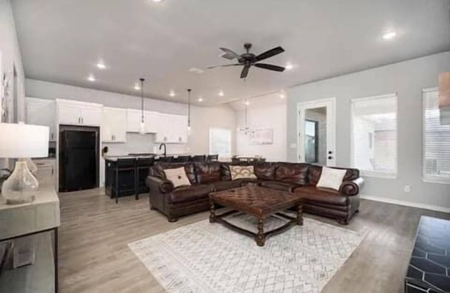 Modern Uptown - 4BR 2BA - New Construction