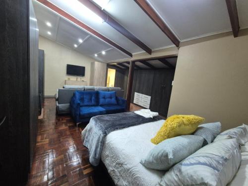 Modern Van Riebeeck Park Accomodation